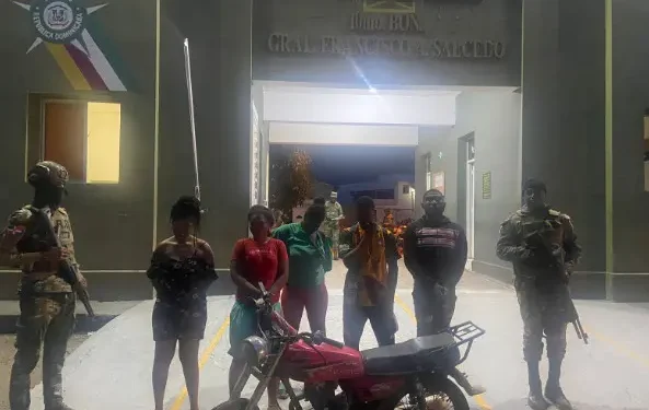 Otro dominicano sometido a la justicia por transportar extranjeros indocumentados