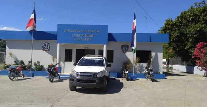 Policía Nacional apresa enajenado haitiano robó unidad patrullera en Villa Isabela, caso se investiga