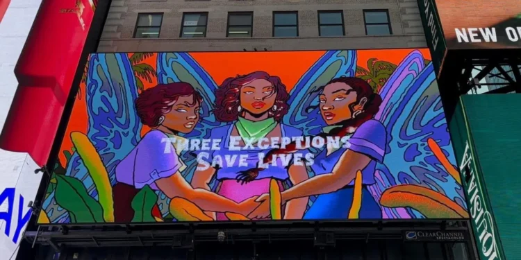 Campaña desde EE.UU. para RD: Times Square expone valla publicitaria denunciando la prohibición del aborto
