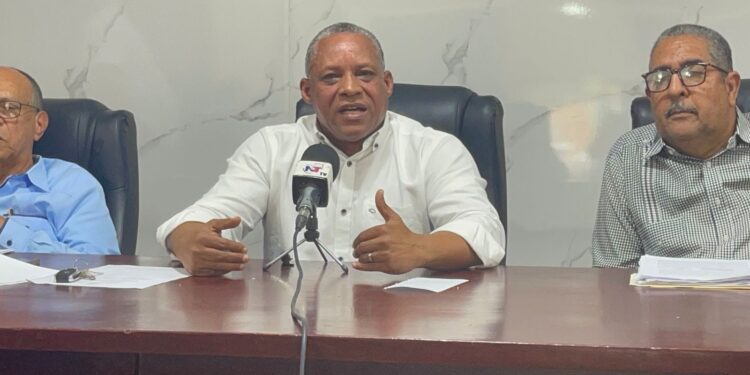 Embargan cuentas del ayuntamiento municipal de Montecristi por deudas de anterior alcalde Luisito Méndez