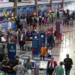 Apagón paraliza operaciones en la terminal Sur del AILA