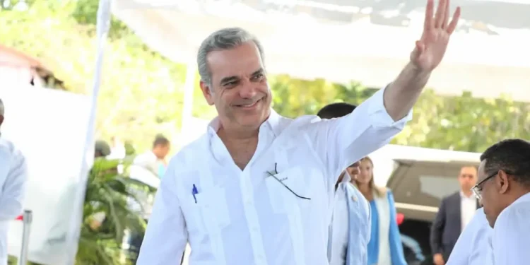 Abinader anuncia la entrada en vigor del acuerdo de Cielos Abiertos entre República Dominicana y Estados Unidos