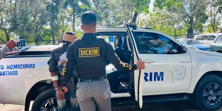 PN remite a la justicia a hombre acusado de homicidio en San José de las Matas