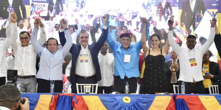 Partidos aliados del PRM aún esperan posiciones en gobierno