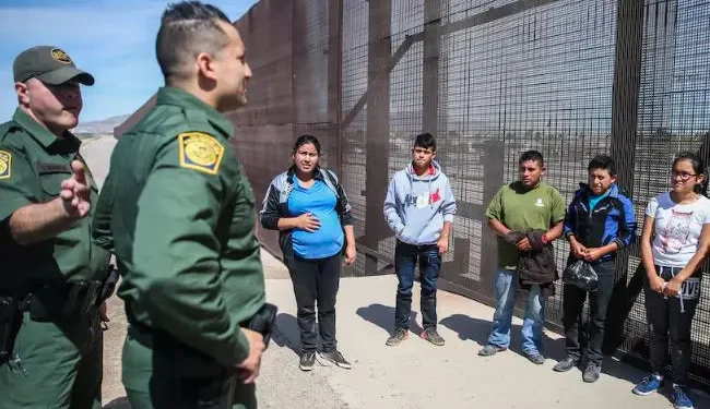 EE.UU. detiene a más de mil inmigrantes en un día