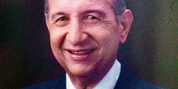 Mueren padre de la medicina a los 98 en San Francisco de Macorís el doctor Reynaldo Almánzar Henríquez