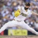 Dodgers contratan por cuatro temporadas al cerrador Tanner Scott