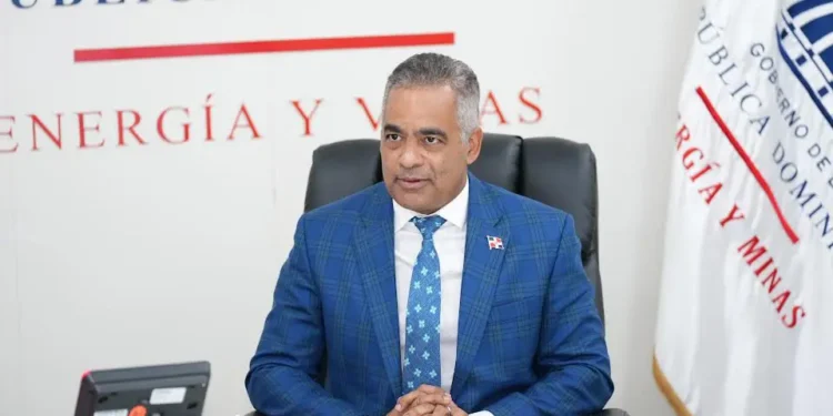 Ministro Santos dice inversión en reasentamiento en Cotuí podría alcanzar RD$20,000 millones