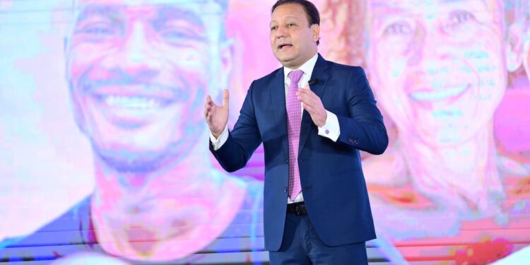 Abel Martínez propone medidas concretas al Gobierno para controlar la migración ilegal haitiana