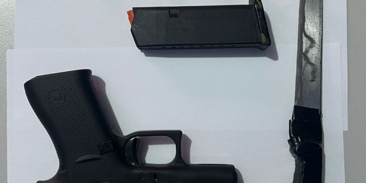 Policía Nacional captura a dos de cuatro asaltantes en el Cupey, tras intercambio de disparos