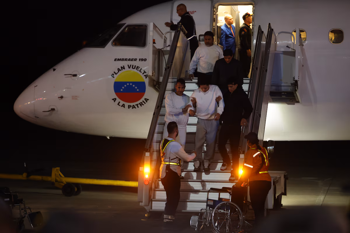 Venezuela dice que EE.UU. deportó a migrantes provenientes de Guantánamo