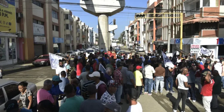 Choferes zona Norte Santiago con paros escalonados
