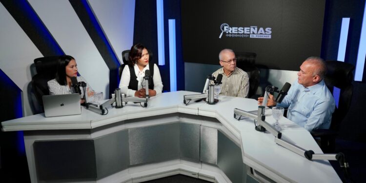 Curi Lora: El Gobierno impulsa alianzas público-privadas para reducir déficit habitacional