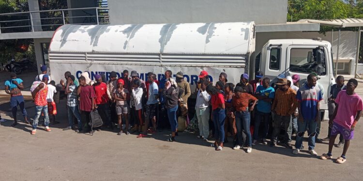 Migración repatrió a 601 indocumentados por la frontera entre Juana Méndez y Dajabón