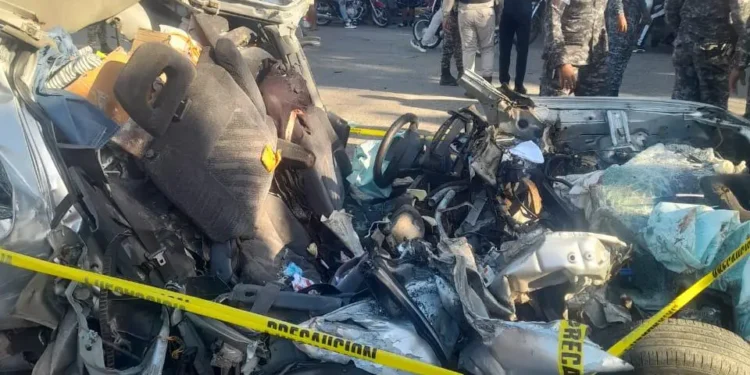 Accidente múltiple deja un muerto y siete heridos