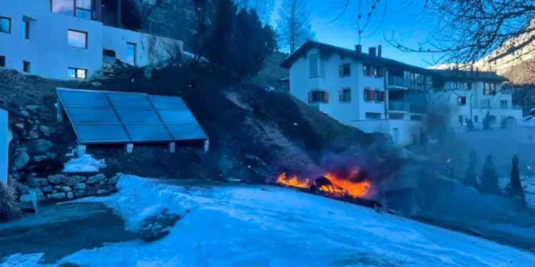 Avión se estrella en los Alpes suizos y mueren todos sus ocupantes