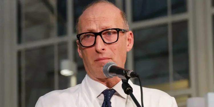 Revelan que el Papa estuvo a punto de morir en dos ocasiones, según su médico Sergio Alfieri