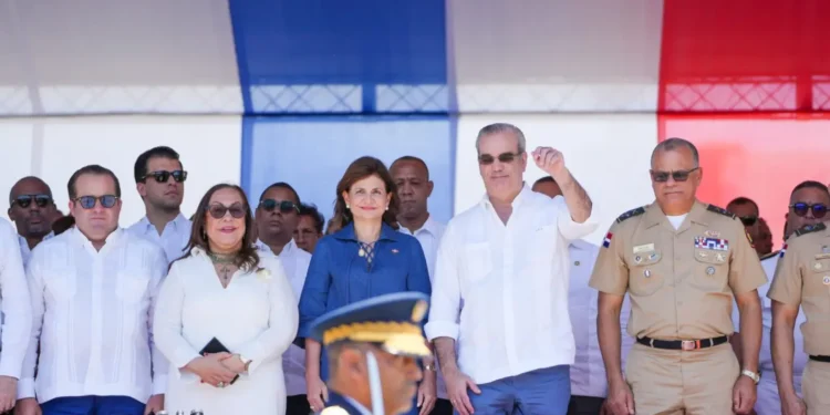 Abinader participa en desfile por el 181 aniversario de la Batalla del 30 de Marzo