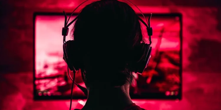 Exponen como bandas “sádicas y violentas” de adolescentes manipulan a menores