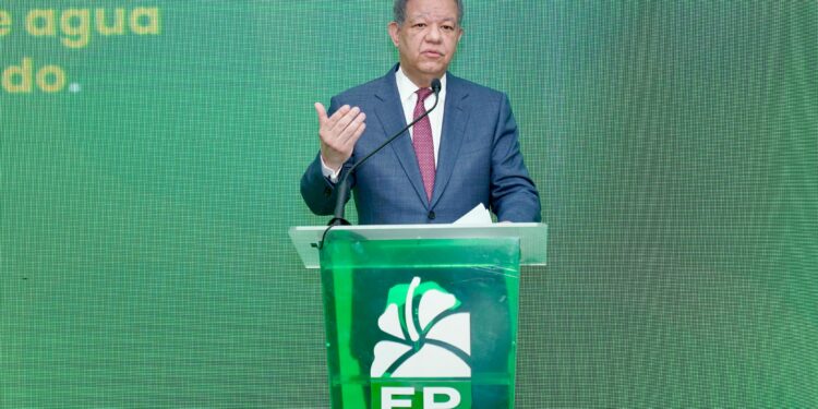 Leonel responde con firmeza a Abinader: «Hagamos un recorrido para mostrarle la realidad del país»