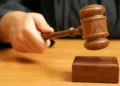 Envían a prisión a comunicador amenazó de muerte a expareja en Fiscalía de San José de Ocoa