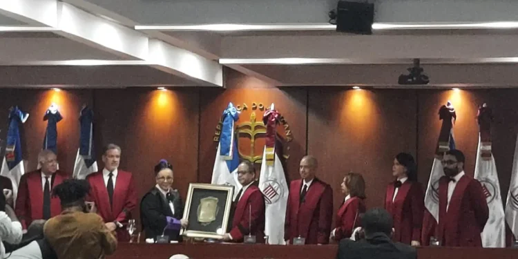 Tribunal Constitucional reconoce a magistrada Miriam Germán Brito