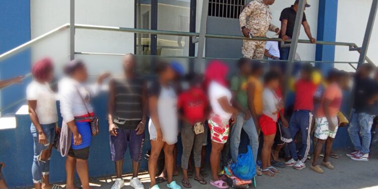 DGM detiene a 1,096 inmigrantes ilegale