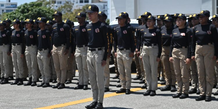 DGM convoca jóvenes interesados en formar parte de la nueva generación de agentes de interdicción