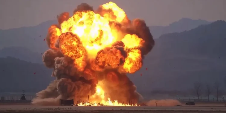 China prueba una súperbomba que desencadenó devastadoras reacciones químicas