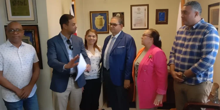 Presidencia entrega fondos para construcción de viviendas en Puñal Avatar Redacción