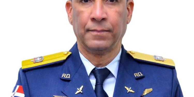 Ministro de Defensa designa al general de brigada piloto Jonás Reynoso Barrera como director ejecutivo de la Dirección Nacional Antiterrorista