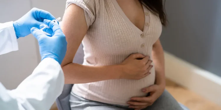 La OMS lanza una guía para reducir los 21 millones de embarazos anuales de adolescentes