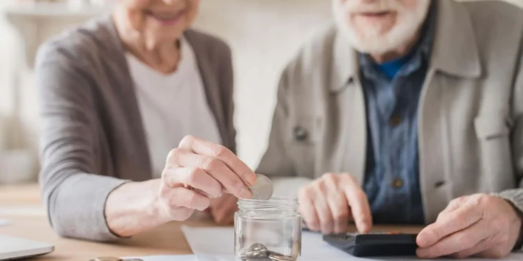 RD entrega pensiones solidarias a casi 3 mil dominicanos en situación vulnerable