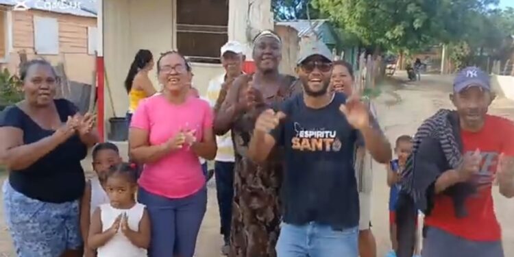 Residentes en sector Pozo de beber se sienten burlado por promesas incumplidas del alcalde de Montecristi