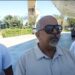 Empresario Quilderes Taveras entrega dos de cuatro motocicletas que rifa en su estación gasolinera la Fe en Dajabón