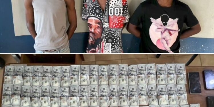 Apresan en Sosúa tres haitianos que viajaban en un vehículo con dólares falsos