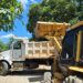 DGDF retira material rechazado por comunitarios en carretera de la Vigía Dajabón 