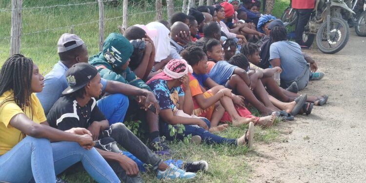 Ejército frustra tráfico de 41 inmigrantes indocumentados en Candelón Dajabón