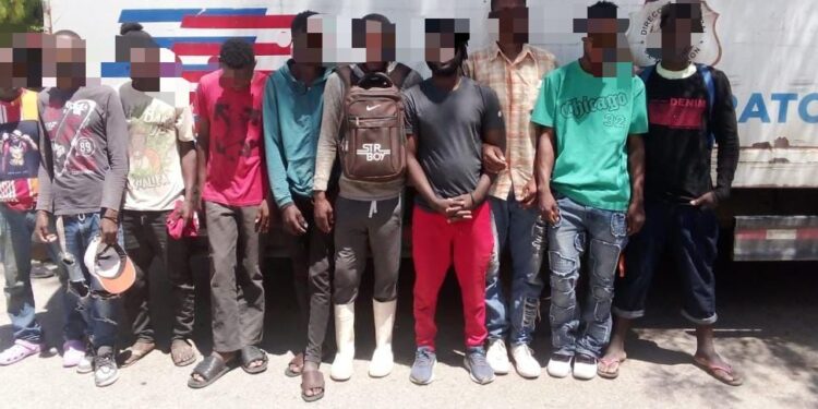 DGM detiene a 1,535 nacionales haitianos en situación migratoria irregular y repatría a otros 1,173