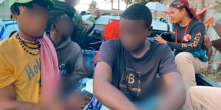 DGM detiene en Juan Dolio a 136 haitianos ilegales