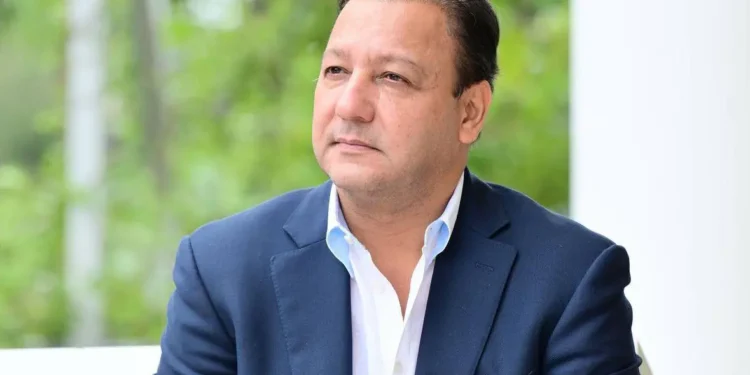 Abel Martínez cuestiona los altos precios de los combustibles en RD