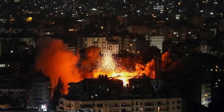 Israel lanza sus peores bombardeos contra Beirut en medio año de alto el fuego