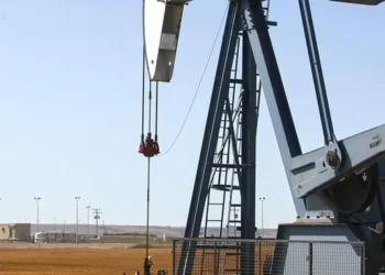 El petróleo de Texas cae 7.2 % tras ataque iraní a base de EE.UU.