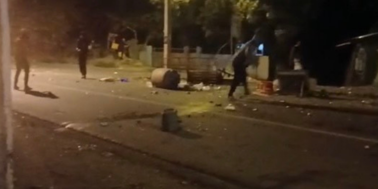 Protestas en Los Tejada, Maimón, en reclamo asfaltado de calles