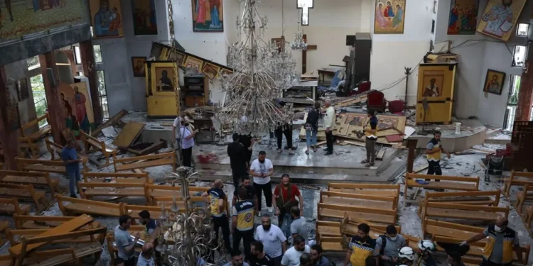 Atentado suicida en Siria deja más de 20 muertos