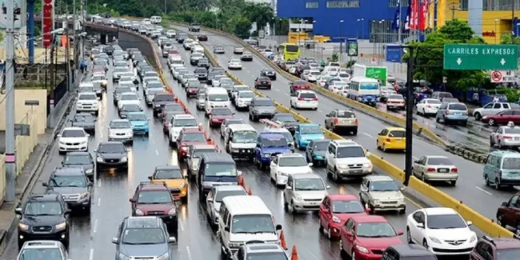 Nuevo horario para servidores públicos entra en vigor el 1 de julio; disposición busca mejorar tránsito en GSD