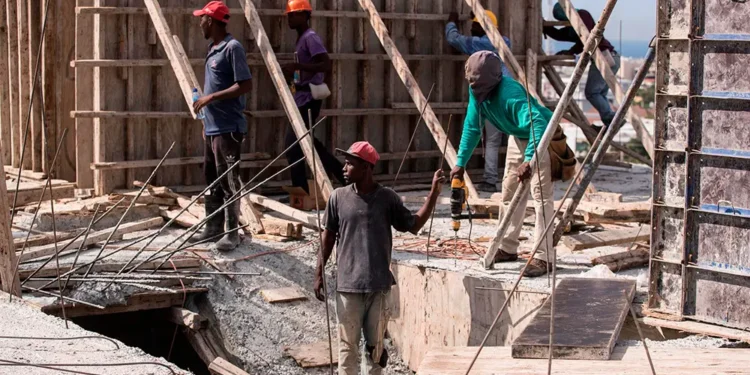 El 86% de los trabajadores en construcción está informal