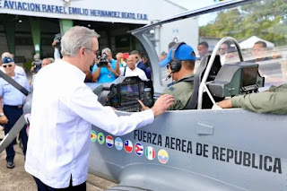 Presidente Abinader sigue reforzando y modernizando la seguridad aérea del país con ensamblaje de los aviones TP-75 Dulus, en la Base Aérea de San Isidro