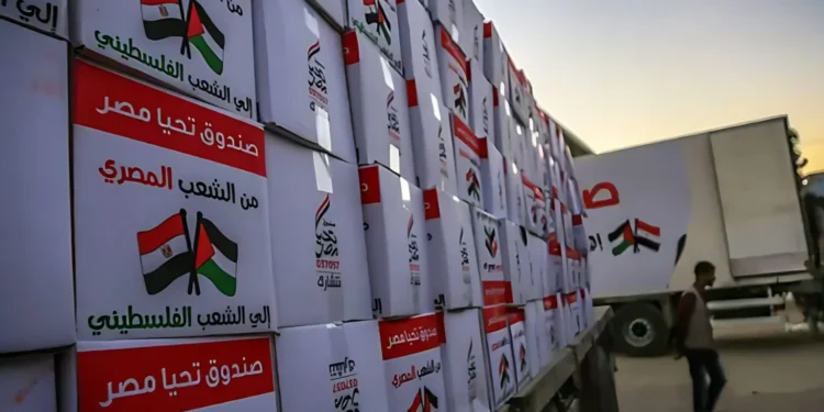 Israel reanudará esta noche el lanzamiento de ayuda humanitaria por aire en Gaza