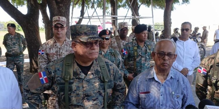 Secretario General de la OEA y Ministro de Defensa de RD realizan visita orientativa a la frontera dominico-haitiana